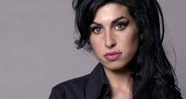 amy_winehouse_0020_1600x1200_wallpaper2 amy_winehouse_0020_1600x1200_wallpaper2